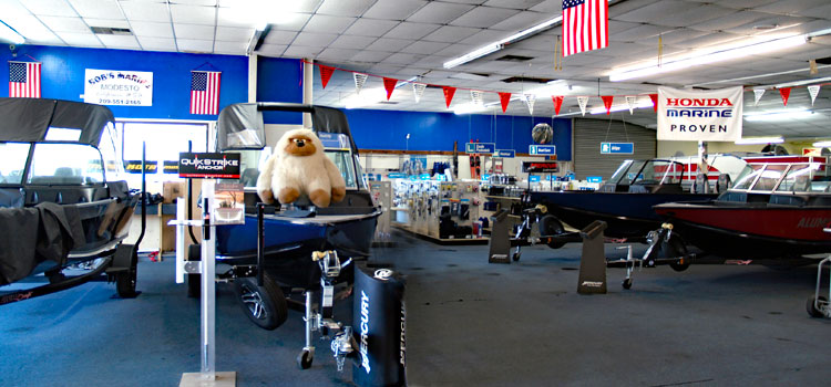 Bob's Marine Storefront.